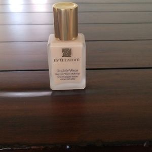 Estee Lauder Double Wear Foundation